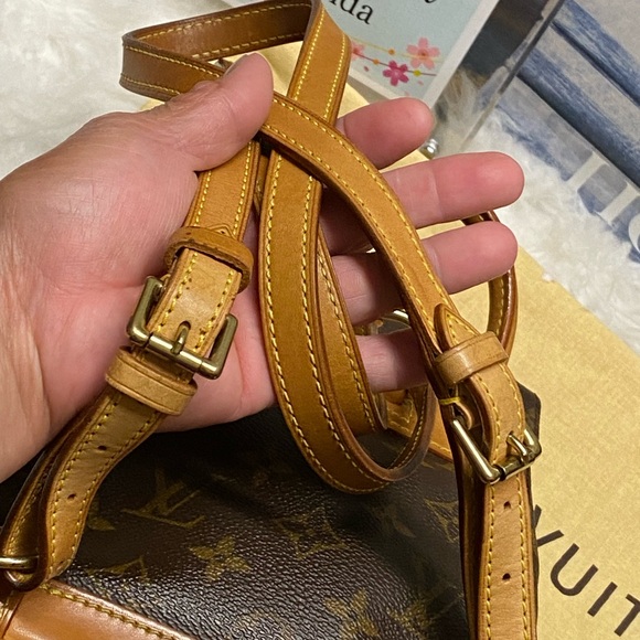 💗💗💗SOLD💗💗💗
🤩MONTSOURIS PM BACKPACK MONOGRAM🤩 - Picture 11 of 16